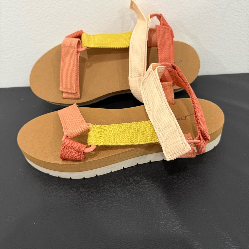 Universal Thread Multicolor Sandals - image 3